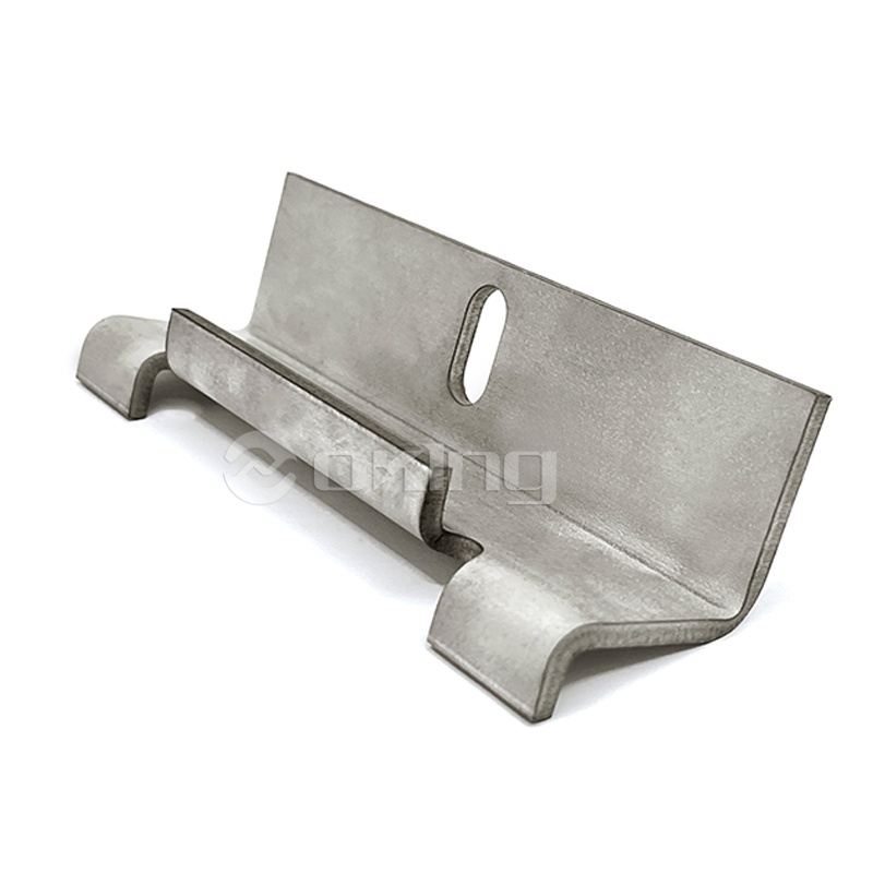I -double pataas at pababa ng cladding system bracket